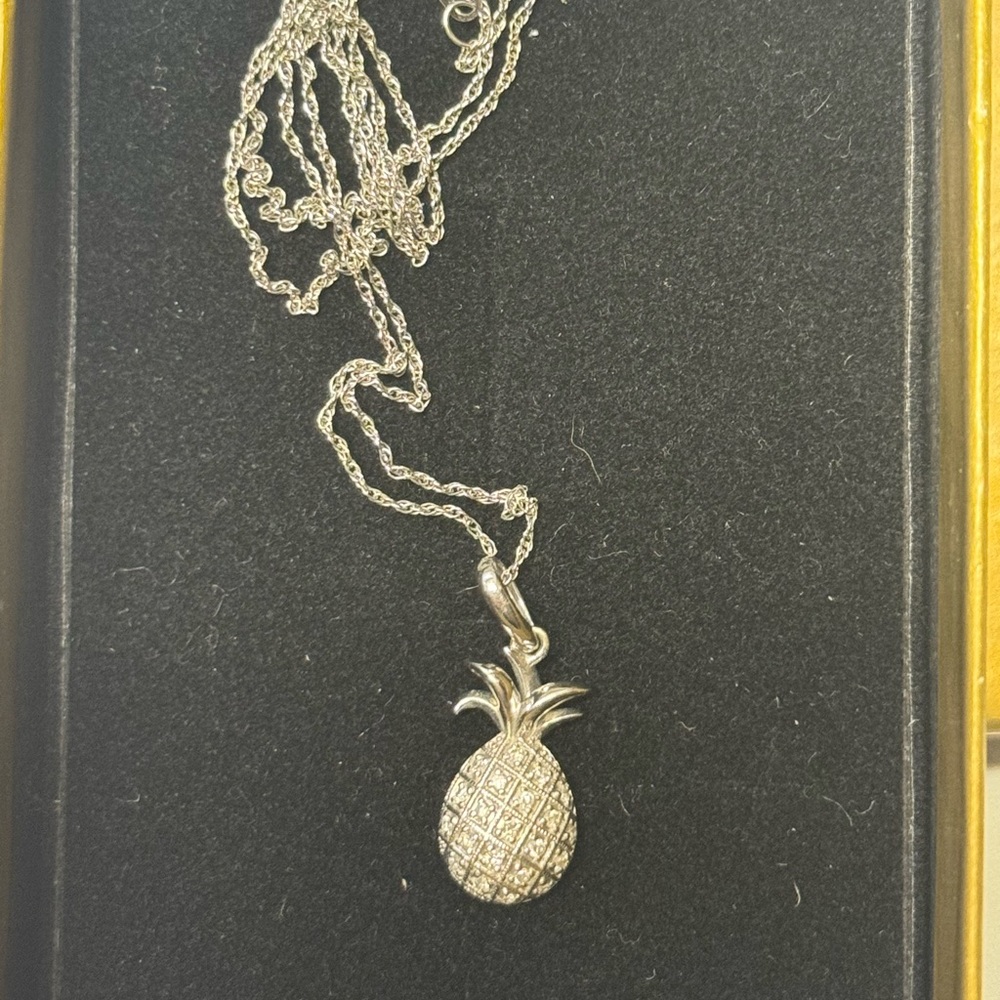 14k white gold and diamond pineapple charm and necklace